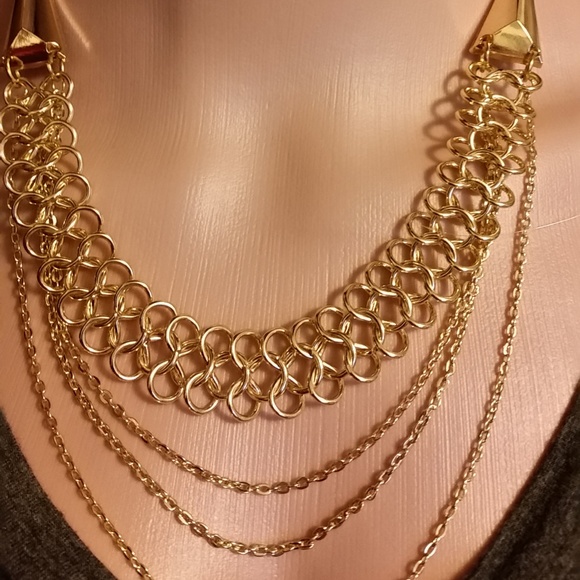 gold necklace - Picture 2 of 3